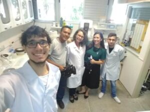 Pessoal no LabMico com a UFC TV